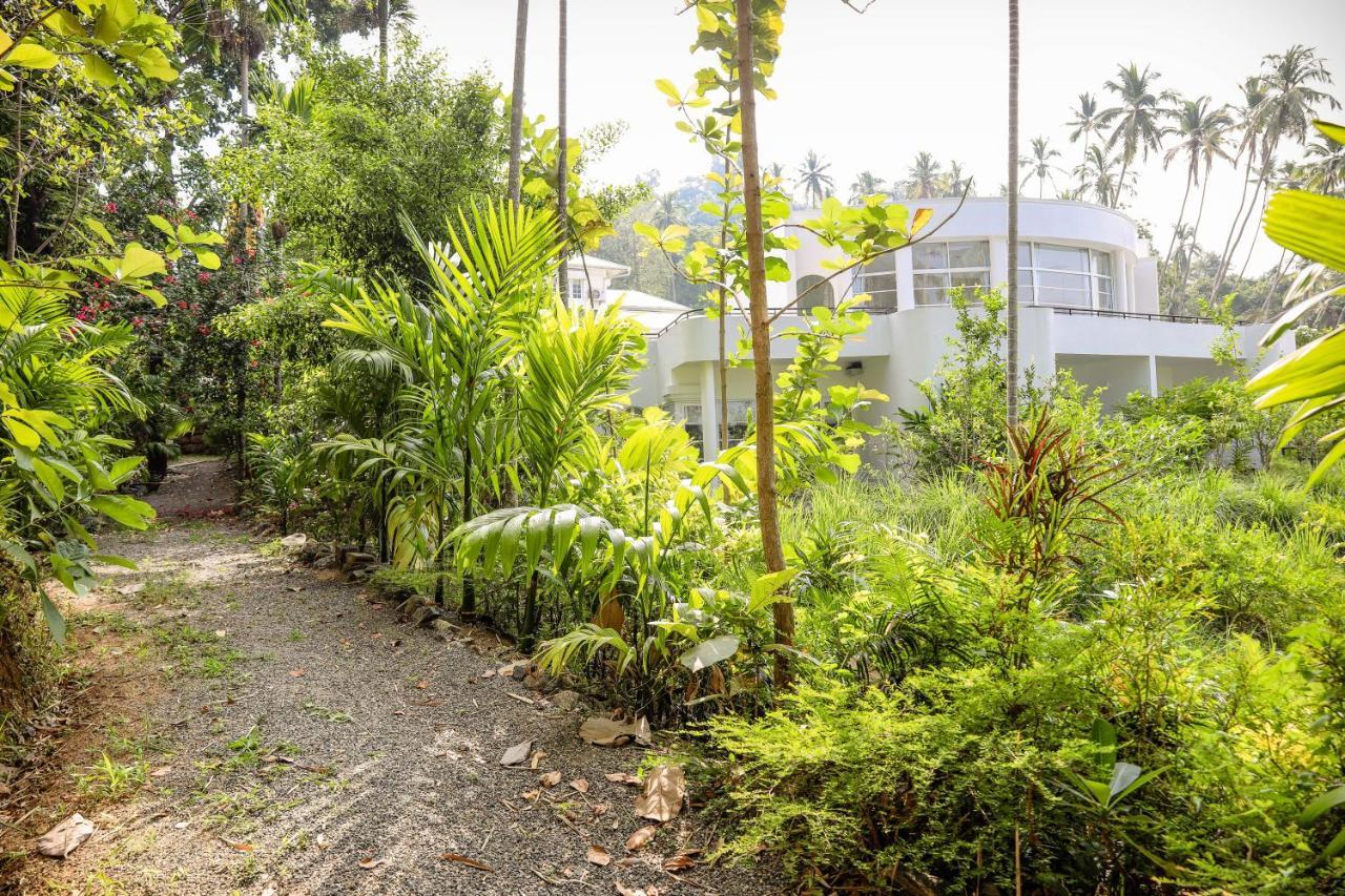 The Flame Tree Estate & Hotel Kandy Exterior foto